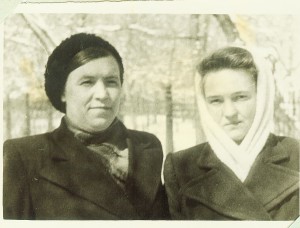 Аманжолова (Кузелева) Евгения Степановна и Людмила Миловзорова