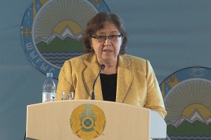 32. Дочка Сарсена  Евгении Алтынай на конференции Аманжоловские чтения в 2014
