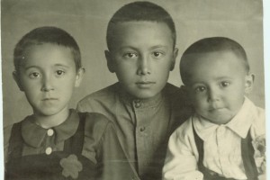 5. Дети Евгении Алтай, София, Урал