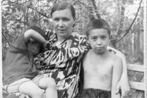 6. Алтын, Евгения и Урал 1953